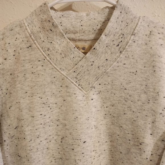 Madewell Speckled Light Gray V-Neck Sweater - Picture 2 of 10